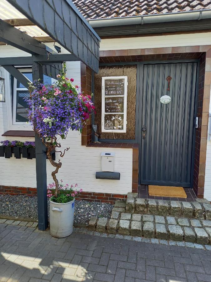 Ferien Zwischen Den Meeren Juebek Exterior photo